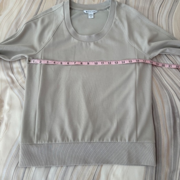 Athleta Seasoft Scoop-neck Sweatshirt Long Sleeve Abalone Gray/Ivory Size XS - Picture 10 of 12